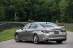 Lexus ES350 2018 года (NA)